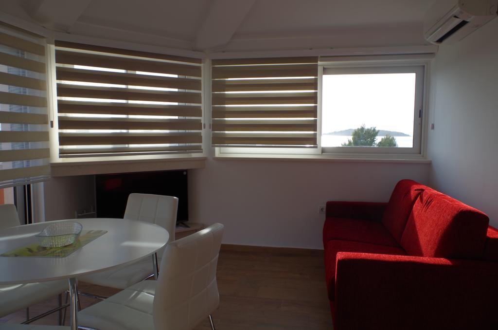 Villa Palas Apartments 2 ロゴズニッツァ 部屋 写真