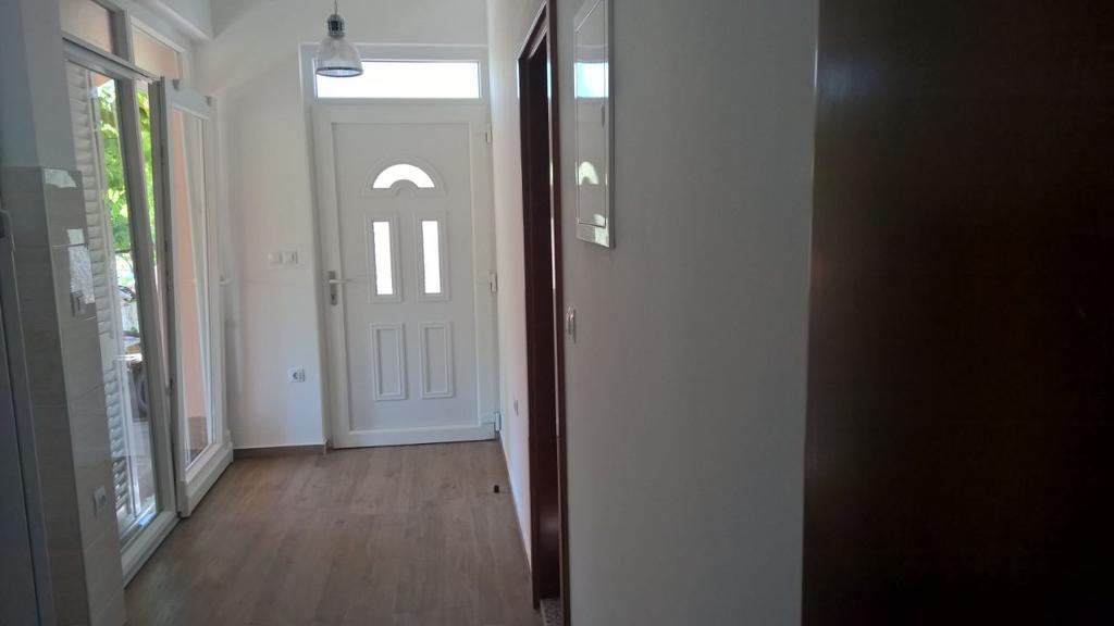 Villa Palas Apartments 2 ロゴズニッツァ エクステリア 写真